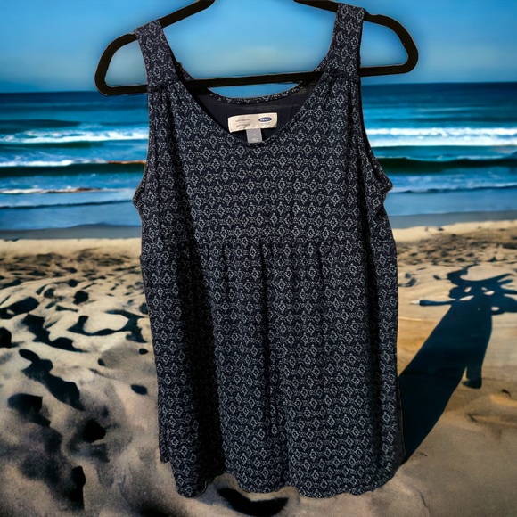Old Navy Maternity Tank Top Size Medium - Picture 1 of 4